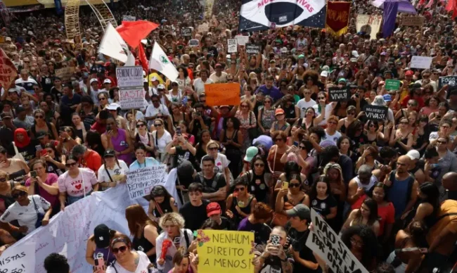 Basta ao feminicídio é o grito do levante de mulheres em são paulo