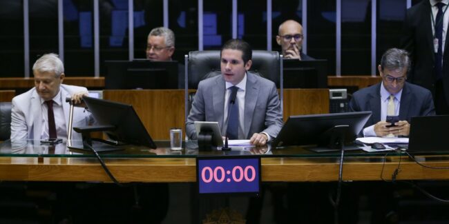 Câmara aprova texto para regulamentar pontos da reforma tributária
