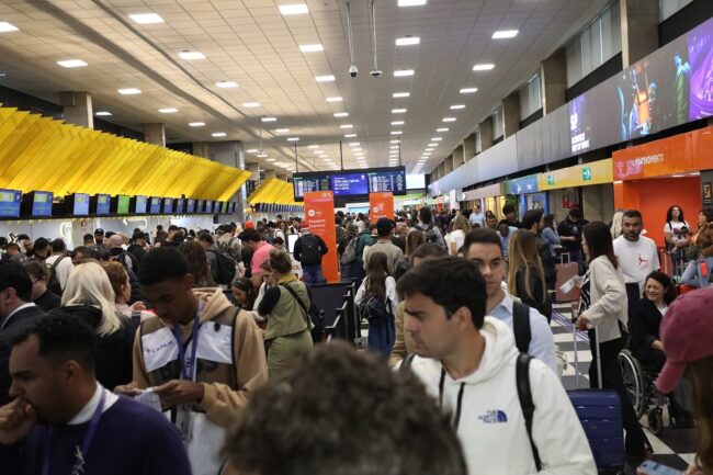 Chuva em são paulo provoca cancelamentos e lota aeroporto de congonhas
