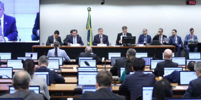 Comissão do congresso aprova orçamento de 2026