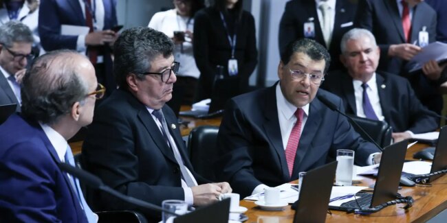 Comissão do senado aprova aumento da taxação de fintechs e bets