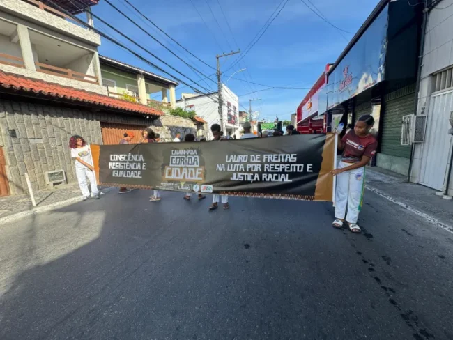 Igualdade racial e enfrentamento ao racismo marcam a 19ª caminhada cor da cidade