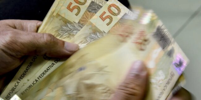 Isenção de ir para quem ganha até r$ 5 mil entra em vigor
