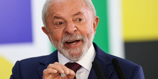 Lula sanciona orçamento com veto a reajuste do fundo partidário