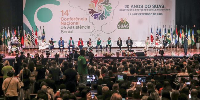Lula propõe reunião dos poderes para tratar de feminicídio