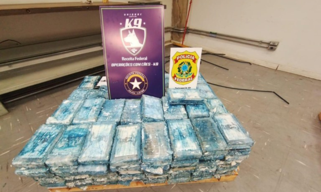 Pf e receita federal apreendem 1,2 tonelada de cocaína no aeroporto de confins