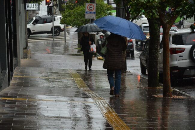 Paraná tem alerta de temporais e microexplosões nesta sexta-feira; são paulo segue com calor e chuva