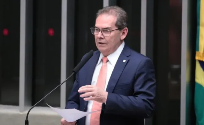 Projeto que reduz penas dos condenados pelo 8 de janeiro possibilita reconciliação, diz relator