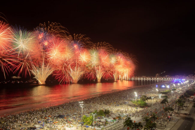 Réveillon em copacabana terá show de drones e novidades na queima de fogos