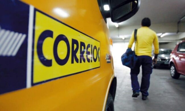Trabalhadores dos correios iniciam paralisação em nove estados