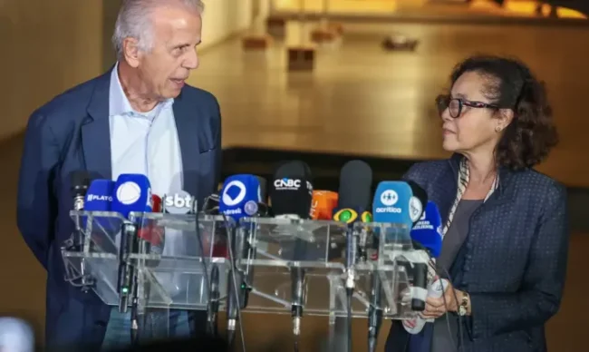 Cem turistas brasileiros deixaram a venezuela após ataque dos eua