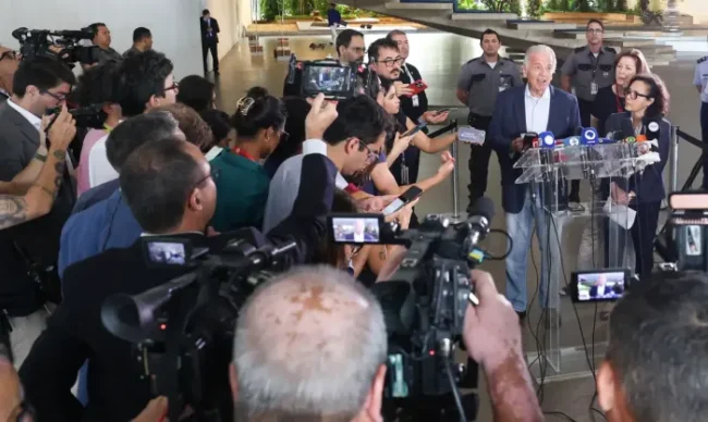 Fronteira do brasil com a venezuela está tranquila e aberta, diz múcio