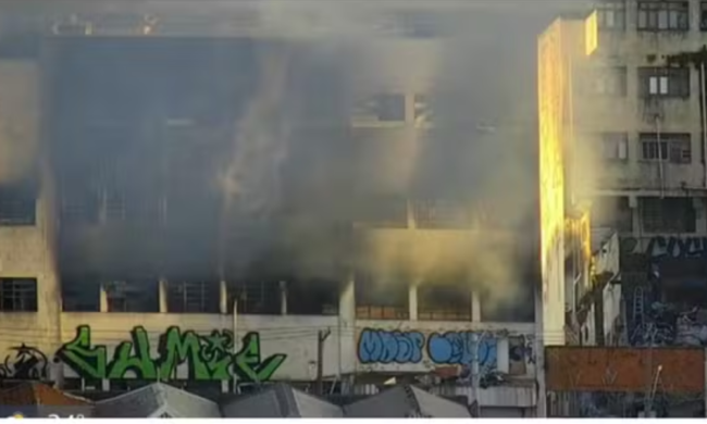Homem e bebê morrem em incêndio em apartamento na zona leste de sp