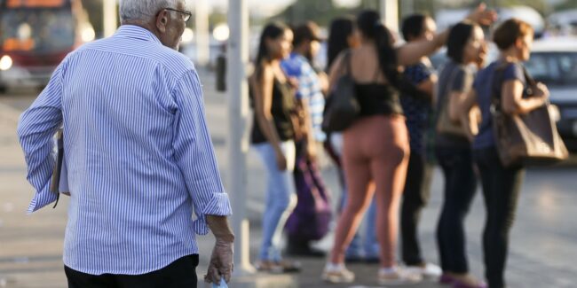Teto de pensionista e aposentado do inss sobe para r$ 8.475,55 em 2026