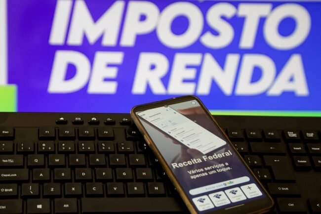 Análise de como funciona a parcela isenta dupla para aposentados no imposto de renda 2026