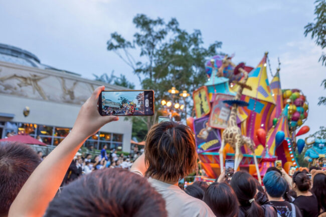Carnaval blindado: o item que está salvando celulares e virou obsessão nos bloquinhos