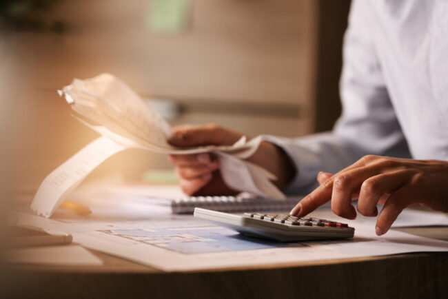 Como negociar dívidas com bancos: um passo a passo prático