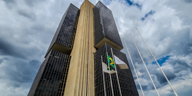 Contas externas têm saldo negativo menor em janeiro de 2026