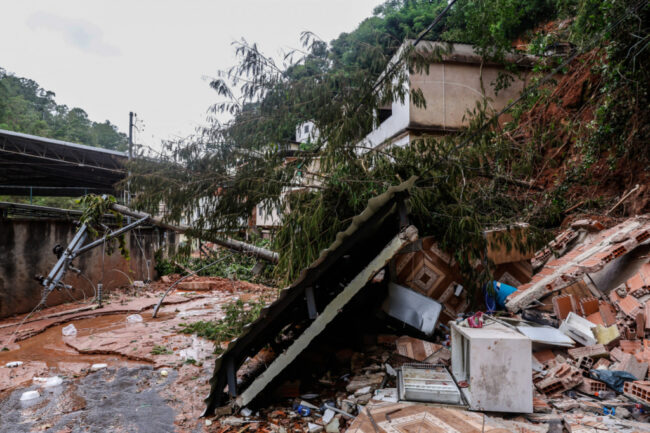 Buscas em juiz de fora estão encerradas; moradores seguem fora de casa