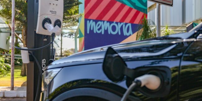 Emplacamentos de veículos avançaram em fevereiro, aponta fenabrave