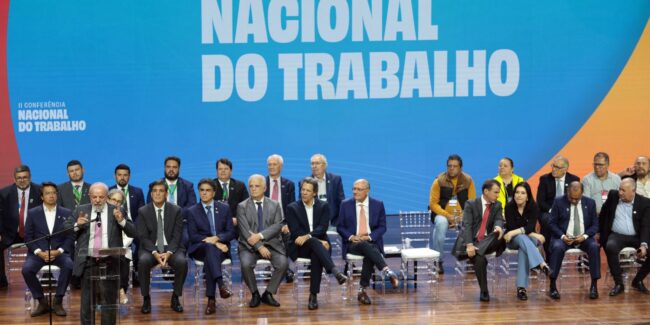 Fim do 6×1: lula propõe negociação entre patrões, empregados e governo
