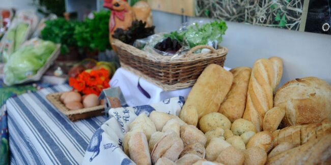 Indústria de alimentos e bebidas cresceu 8% em 2025, diz abia