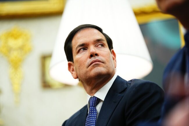 No brasil, assessores de marco rubio conversaram com lincoln gakiya sobre pcc