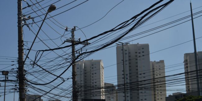 Ferros-velhos que venderem fio de cobre sem comprovação serão fechados
