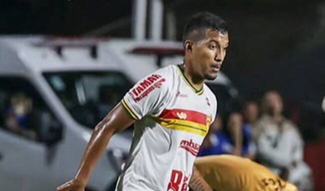 Juazeirense tem jogador expulso e leva empate do sousa no fim pelo nordestão
