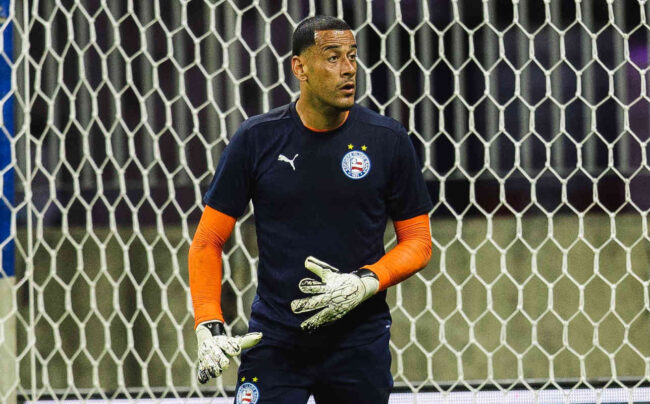 Léo vieira projeta voos maiores para o bahia na série a: “sonhar lá em cima”