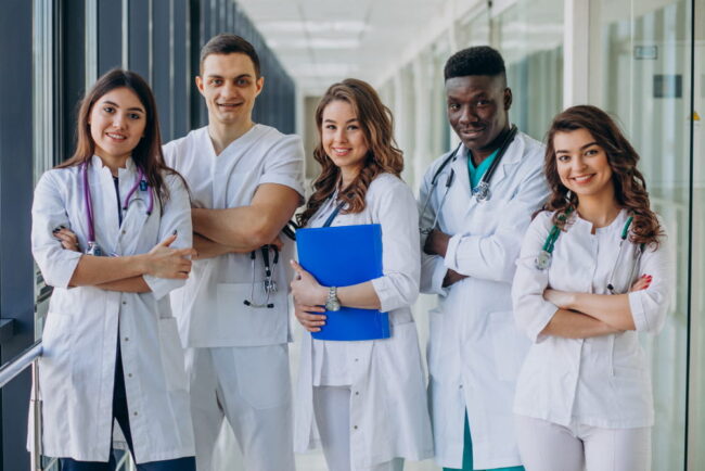 Mec e ms divulgam avaliação dos cursos de medicina