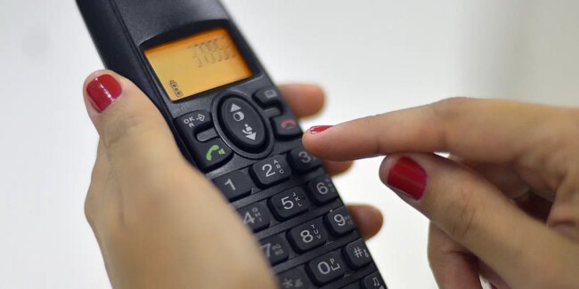Serviço de telefonia fixa da operadora oi é vendido por r$ 60 milhões