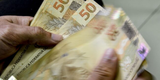 Portaria convoca instituições financeiras para 3ª fase do desenrola