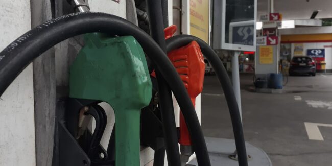 Gasolina com 32% de etanol deve ser r$ 0,03 mais barata, diz ministro