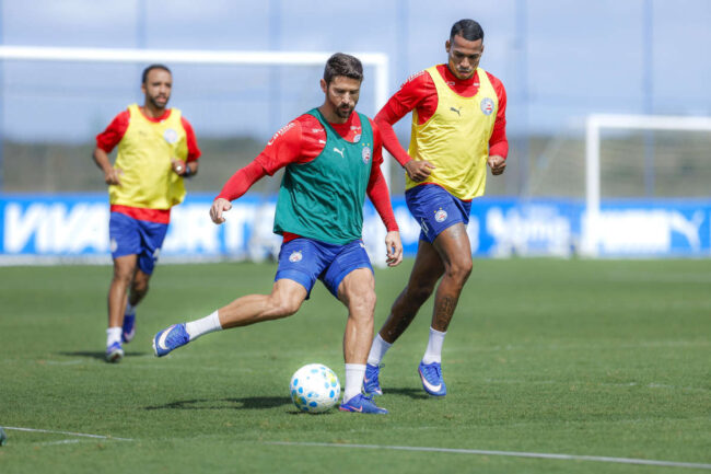 Bahia avança nos trabalhos com bola durante a intertemporada
