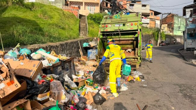 Descarte irregular de lixo dificulta a regularização do serviço de coleta em salvador