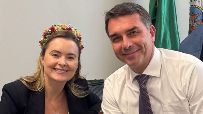 Eduardo bolsonaro apoia júlia zanatta para vice na chapa de flávio