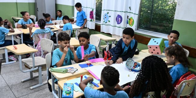Governo fixa em r$ 5,1 mil novo piso nacional do magistério