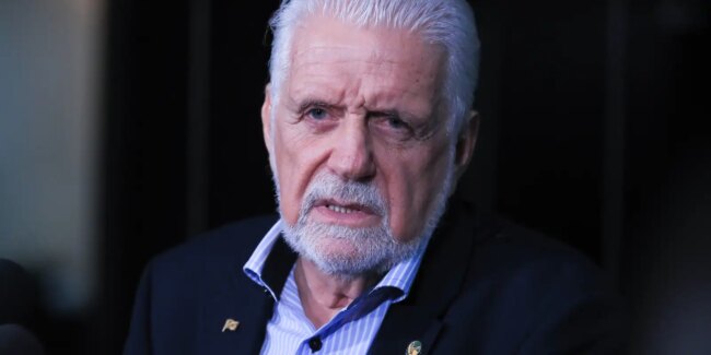 Jaques wagner anuncia saída da liderança do governo no senado