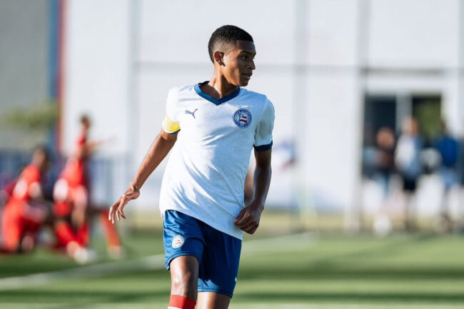 Lateral do bahia é convocado para amistosos da seleção brasileira sub-15 no chile
