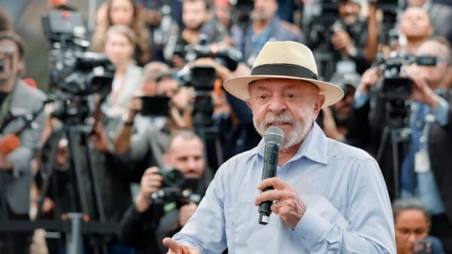 Lula visita fábrica de fertilizantes da petrobras no ms