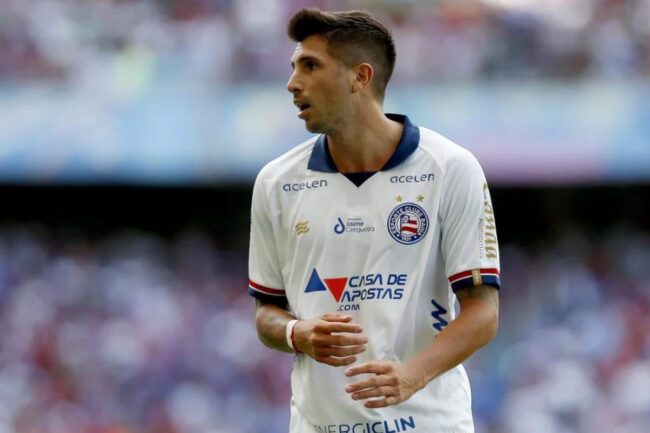 Meia ex-bahia deixa clube da série a e acerta retorno para o ceará