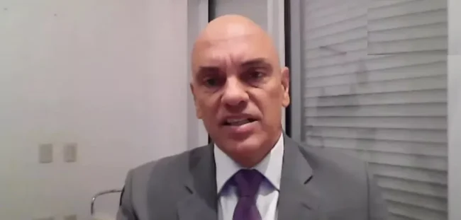 Moraes valida acordo que suspende ação contra deputado réu por 8/1