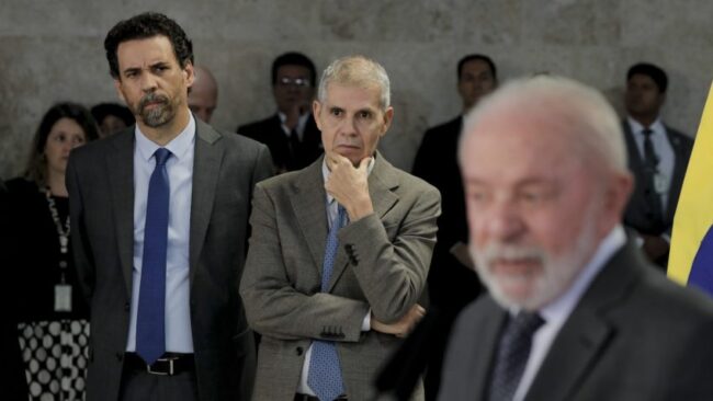 Pl pede a suspensão da publicidade do governo lula