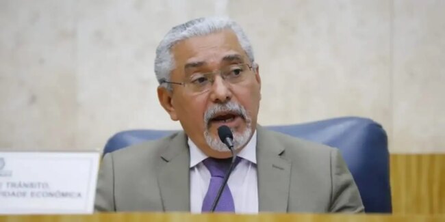 Vereador de sp senival moura pede afastamento do pt