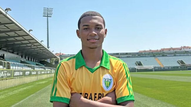 Após deixar o bahia, jovem atacante é anunciado por clube português