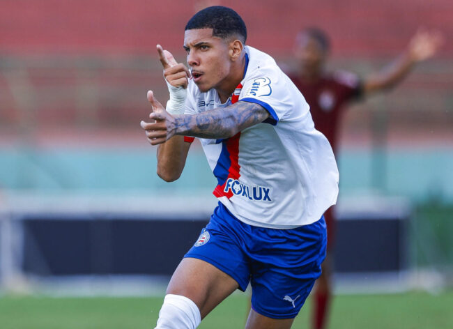 Bahia goleia por 8 a 0 na ida e fica perto de título do baianão sub-20
