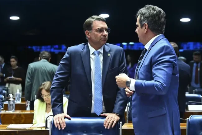 Campanha de flávio bolsonaro amplia ofensiva para conquistar apoio do pp