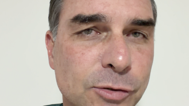 China pode elevar tarifa da carne brasileira a 67%, diz flávio