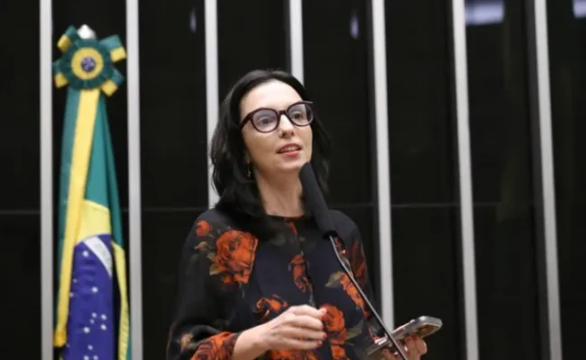 Comissão aprova criação de plataforma de teleatendimento psicológico para comunidades escolares